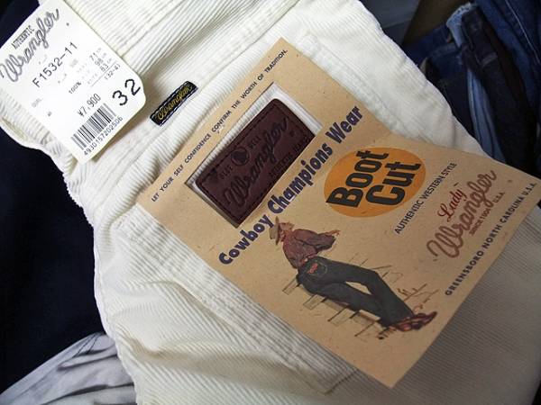 ◆Wrangler F1532-11◆コーデュロイパンツ◆ブーツカット◆