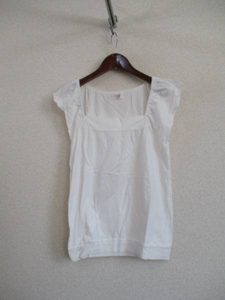 iiMK white short sleeves cut and sewn (USED)20516