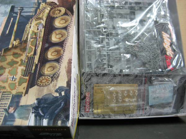  Cyber hobby 1/35 6472 Befehlsjager 38 Ausf-M type finger . vehicle 