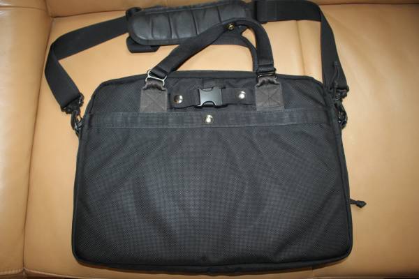 A653★美品★ブリーフィング 　2WAYブリーフ 黒 PC収納可 アメリカ製_画像2