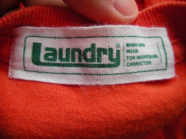 Laundry ランドリー　コウモリ ドラキュラ　オレンジ　 ハロウィン 　Tシャツ_画像3