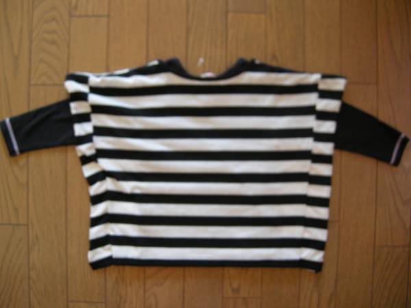 【新品】COMICAL KID'S長袖Tシャツ・半袖Tシャツ２枚セット　100_画像3