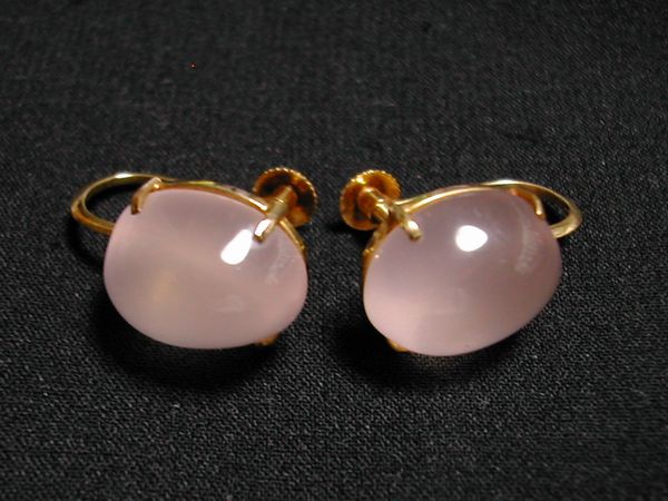 ■美品:K18+ムーストーンのイヤリング 淡いピンクの大?！　　?Dn877