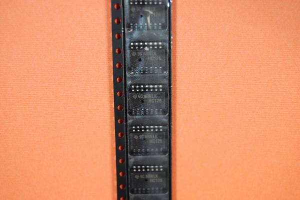 中古 電子部品 フラットタイプTTL TI 74HC126 約350個 リール収納新品未使用 1_画像1