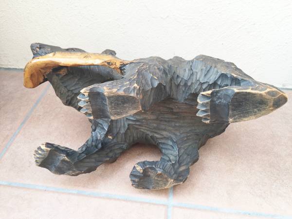 お魚をくわえた木製クマ★古い木彫りの熊の置物_画像3