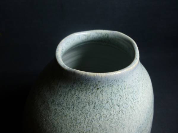 舊家から 白珠　花瓶　鈴木健司作　共箱