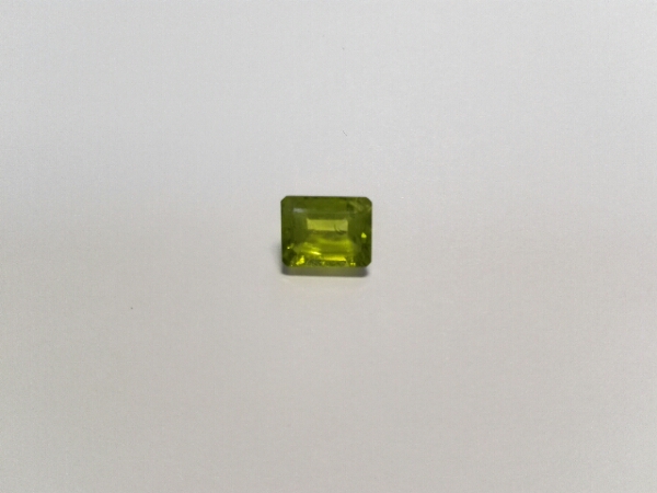 天然　グリーン　トルマリン　２、４０CT　4509