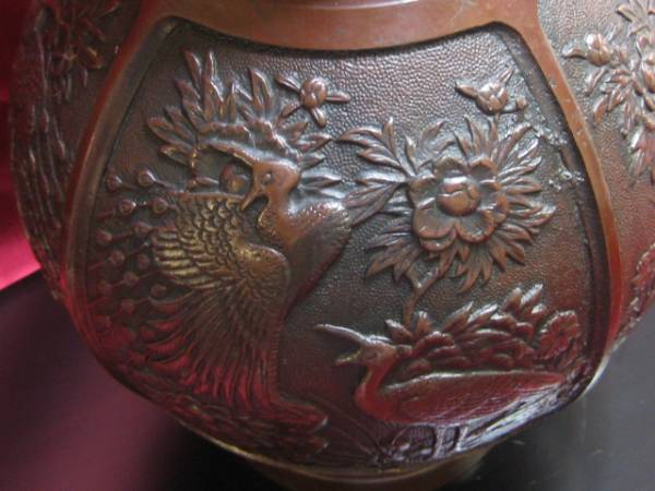 ③ 中国 満州時代　花器 飾物 「四面花鳥」図　銅製_画像2
