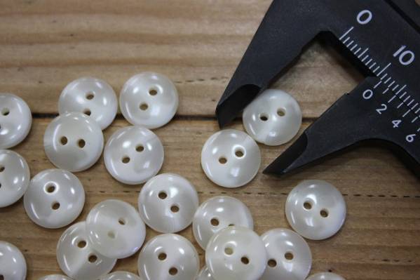 [ sub-materials ] 11.5mm 2. hole button 50 piece (2038)