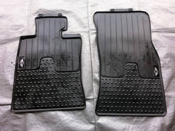 BMW Mini (R57) original rubber mat ( left steering wheel )/BMMI-P83