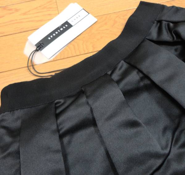 新品79%OFF マックスマーラ　Max Mara　プリーツスカート　ブラック　38サイズ