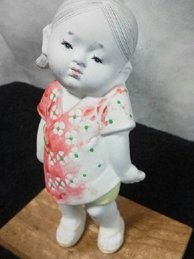 陶器 人形 日本 白磁 幼女 アンティーク 置物_画像2
