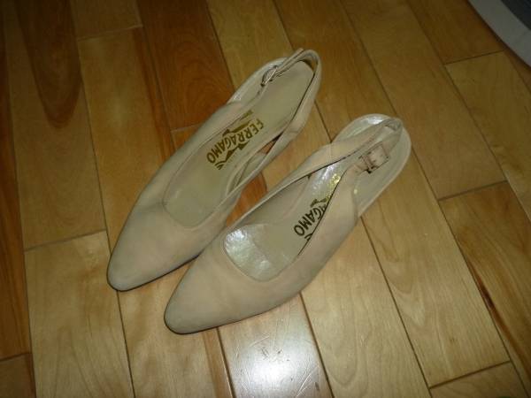 быстрое решение * Ferragamo задний ремешок туфли-лодочки 7,5B быстрое решение * Ferragamo задний ремешок туфли-лодочки 7,5B