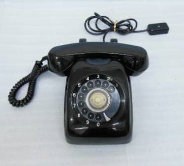 美品・黒電話　アンティーク　ディスプレイ 昭和の名作 回転式ダイヤル レトロ_今では、珍しい。