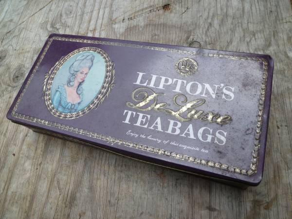 M3981 LIPTON\'S TEA BAG iron made old angle can pastry can Vintage retro 