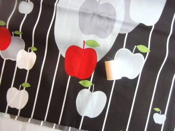 * muchacha ......* retro apple stripe . what pattern 