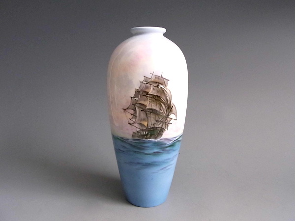ボーンチャイナ製 大海原 帆船絵 花瓶 ◆ オールドノリタケ