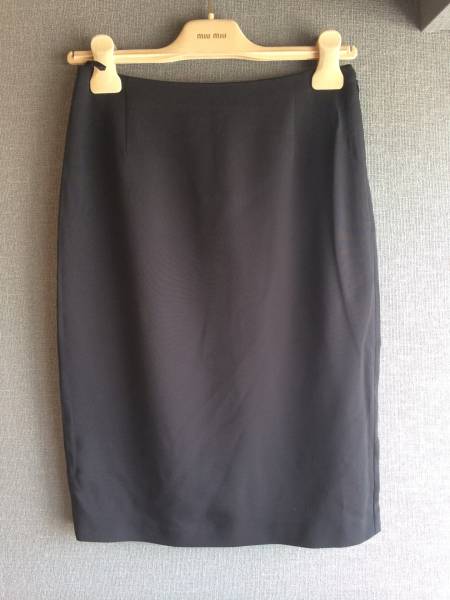 極上 新品 プラダ 最高級 スカート 40 黒 ブラック フォーマル PRADA