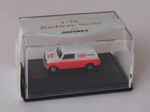 OXFORD オックスフォード 1/76 Mini Van (Unigate DAIRIES)_画像2