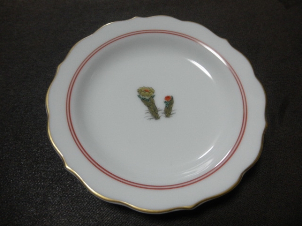 @@@ 金襕手　福壽草　縁起物　インテリア　ディスプレィ　雑貨　小皿