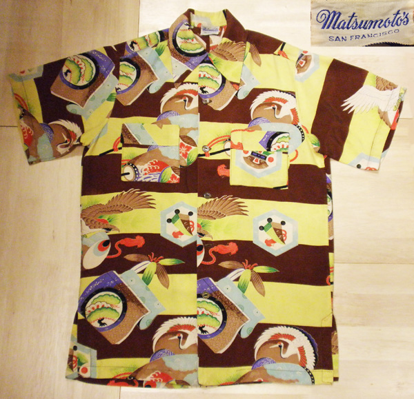 SM[40\'s/ мир рисунок рубашка ] искусственный шелк рубашка винтаж журавль ястреб маленький молоток б/у одежда 