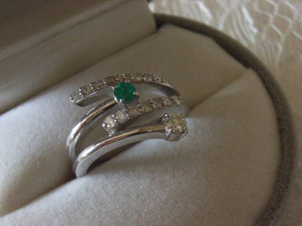 ∈Å∋ long time period stock goods . attaching . bargain!!*K18WG diamond / emerald R*