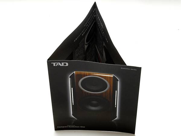 ★3折り総6頁カタログのみ★TAD Compact Evolution One スピーカー製品カタログ 2014年9月★カタログです・製品本体ではございません★_画像2