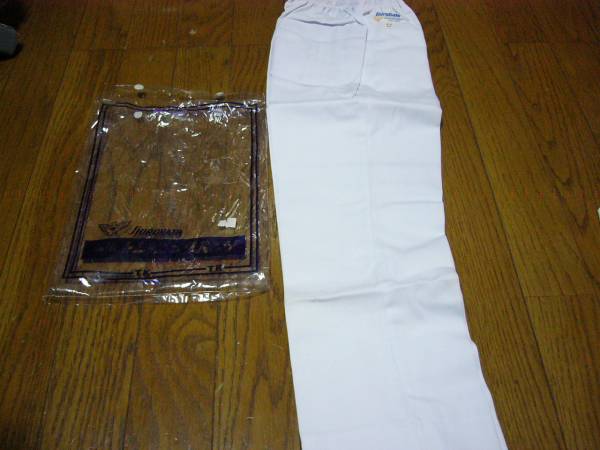  Showa Retro elementary school . meal. hour physical training. . industry? man. training pants 120cm white . meal. .. san manner white is to commodity. unused 
