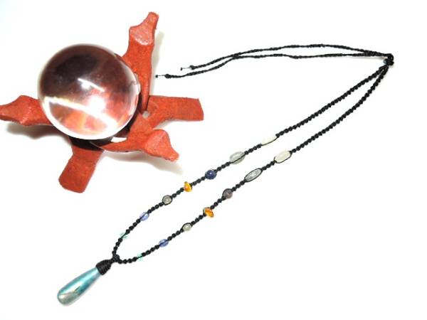 ★虹のオーラ★レインボーラブラドライト天然石曹灰長石★ハンドメイドネックレスペンダント★ビーズ編みメンズレディースサイズ★kamesan