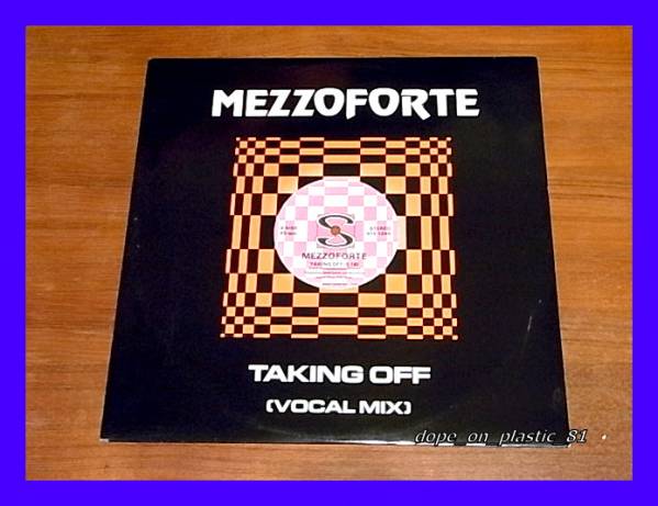 Mezzoforte メゾフォルテ / Taking Off (Vocal Mix) / Take Off/UK Original/5点以上で送料無料、10点以上で10%割引!!!/12'_画像1