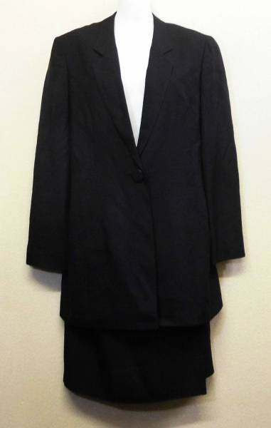 【10193】　 KRIZIA　シルク100　ジャケット+スカート　サイズ40_画像1