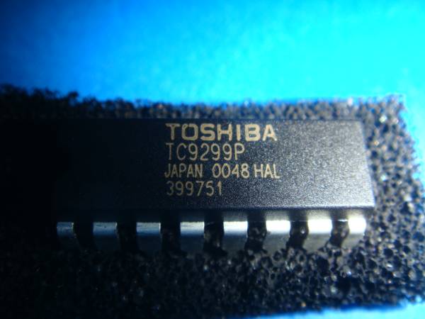 TOSHIBA 東芝 電子ボリューム CONTROL IC TC9299P 未使用品 ELECTRONIC VOLUME CONTROL IC_画像2