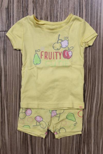 *baby GAP 70 半袖半パン パジャマ上下 黄色 フルーツ 女の子_画像1