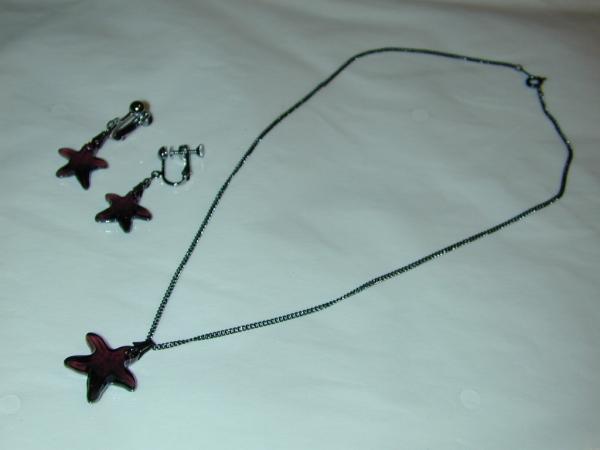 ★ハンドメイド　クリスタル　カットガラス ヒトデ ペンダント＆イヤリングセット　バーガンディ　新品☆