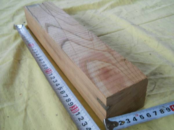 木目がすてきなけやき材　欅　端材　切り端　ＮＯ７６_画像2