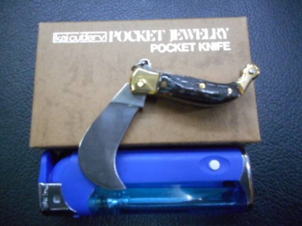 超爆安 ナイフ 古く小さい折り畳みナイフ KAI CUT と箱に有り その他