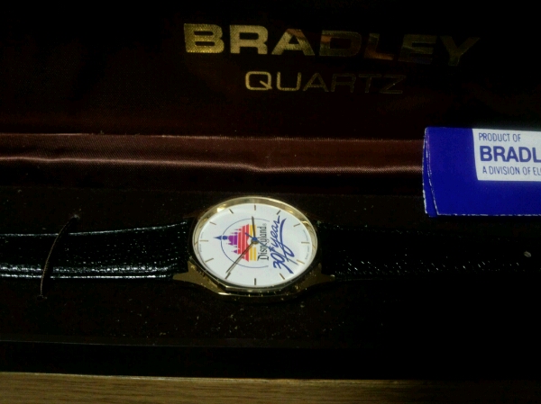 BRADLEY ディズニーランド 30周年記念時計