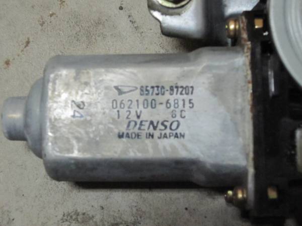 L900Sムーヴウインドーレギュレターモーター右後完動即決送料安!_画像3