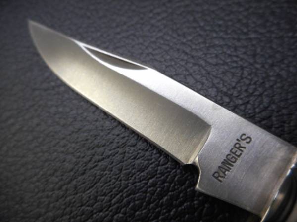 ナイフ 小さな古い 折り畳み RANGER`S 440 | BuyJapon.com ナイフ 小さな古い 折り畳み RANGER`S 440 | BuyJapon.com
