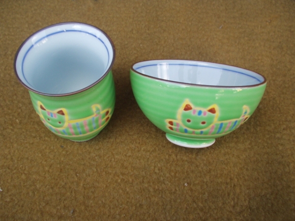  Arita * wave . see wide . kiln made for children hand .., handmade tea cup + hot water .. green ..