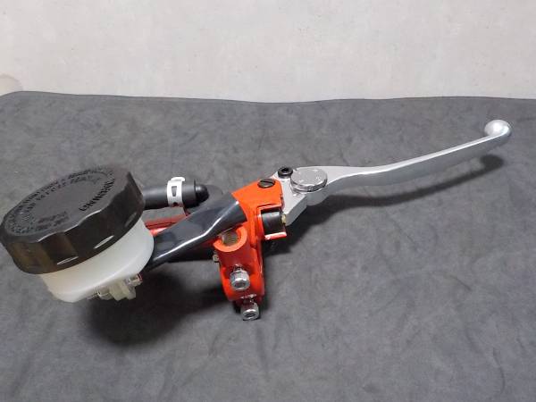 GS400 GSX400E GT380 Z400FX Z400GP Wディスク用 別体 マスター 赤 新品 ゼファー400 XJ400 CBR400F XJR400 ジェイド 5/8