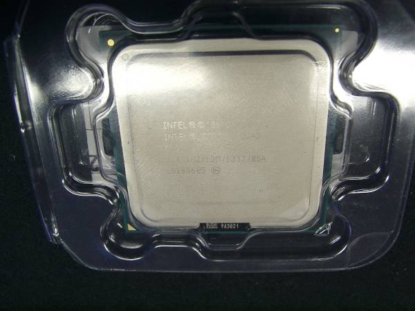 ★：格安なチョー高性能　最強CPU　Core2Quad　Q9650 (775)_現物。動作確認済み！