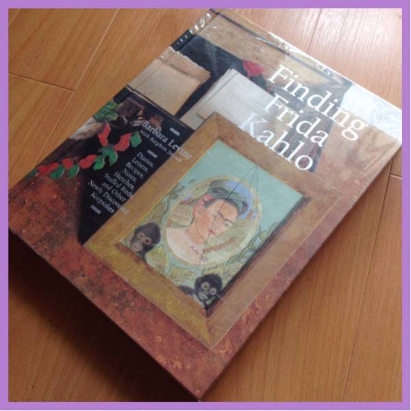 希少洋書【Finding Frida Kahlo】フリーダ カーロ/リベラ