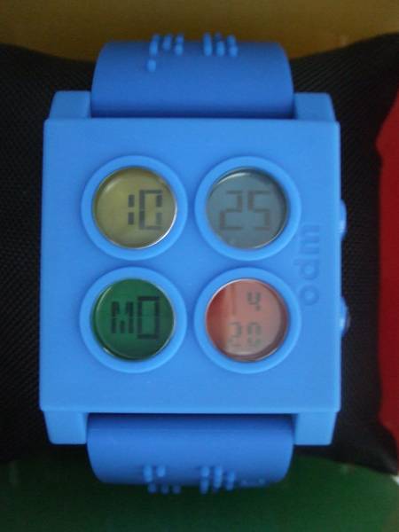 【新品】腕時計 o.d.m U.F.O blue 基本送料無料_画像1