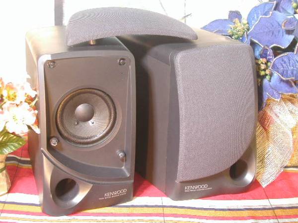 [ powerful sound ]**KENWOOD made,SG-F3 compact speaker pair * is good sound quality * compact ** Kenwood 