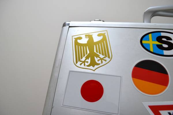 c◆ドイツ国章カッティングステッカーXL 20cmサイズ／鷲／各色選択可！ヨーロッパ ドイツ国旗 EU_サンプル画像（実際のサイズと異なります）