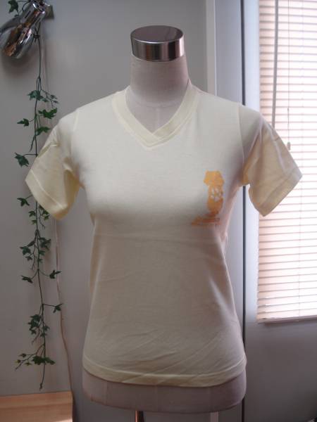 未使用☆Mouve on Mouve☆Vネック半袖Tシャツ イエロー