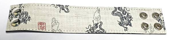  новый товар # кожзаменитель браслет # мир рисунок W кнопка # Dragon дракон бог дракон # белый 