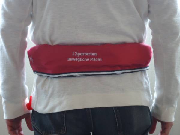 I sportarten Bewegliche Machtライフジャケット自動膨張レッド_自動膨張タイプカラーはレッドです。