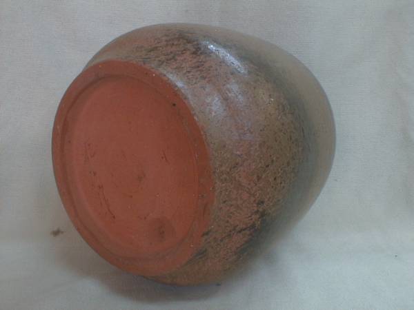 悅山作　渋い釉薬　赤土陶器壷 24.5x18.5cm　3.6kg 和風(fēng)飾り置物